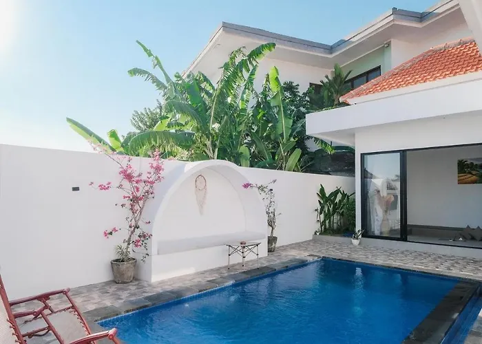 Artsya - New &modern 2br Tropical Canggu Private Pool