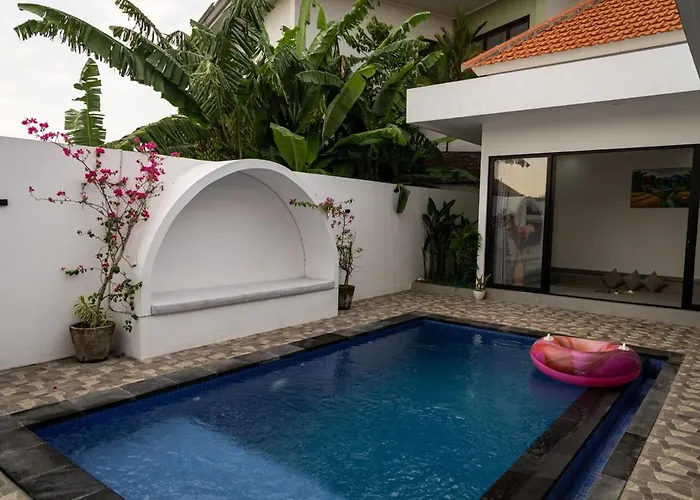 Ferienhaus Artsya - New &modern 2br Tropical Canggu Private Pool *